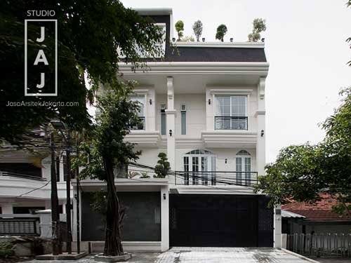 Desain Rumah Mewah 4 Lantai Gaya Mediterania Bp Iwan di Jakarta